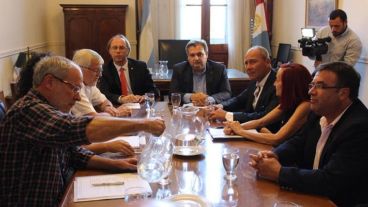Los estatales mantuvieron una nueva reunión paritaria.