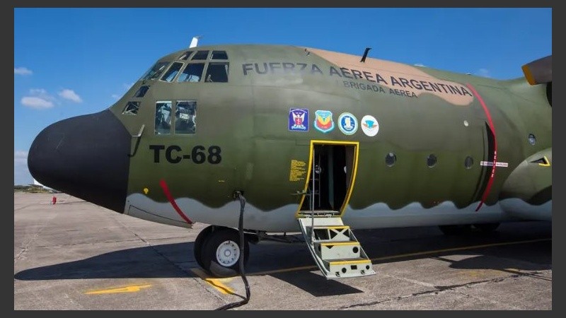 El Hércules C130 TC-68 fue el primero en aterrizar en Malvinas.