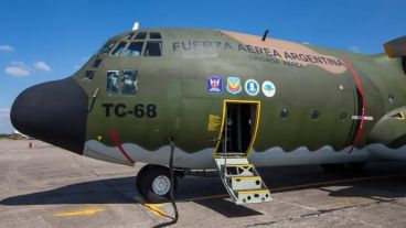 El Hércules C130 TC-68 fue el primero en aterrizar en Malvinas.