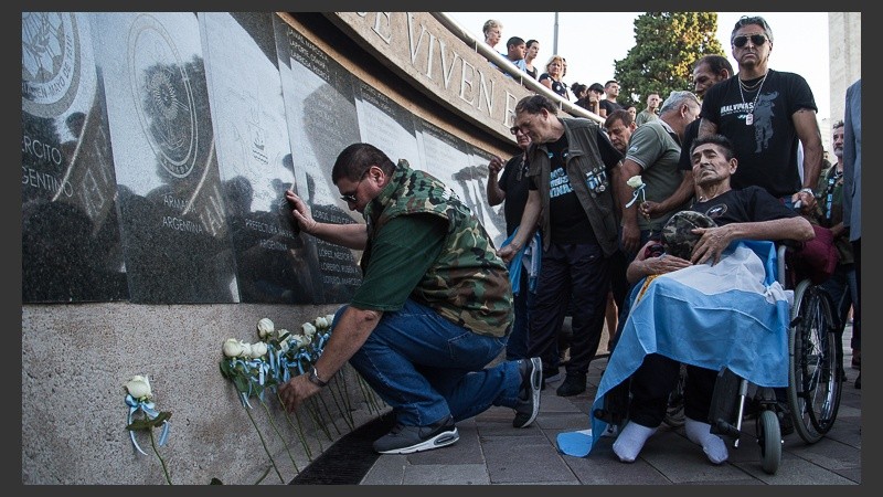 Emotivo acto en Rosario.