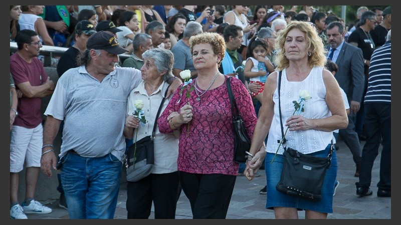 Familiares de ex combatientes y caídos rindieron homenaje este 2 de Abril.