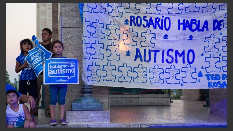 Rosario dijo presente para hablar de autismo.