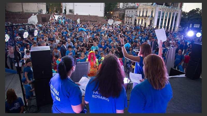 El acto se desarrolló este martes por la tarde en el Monumento.