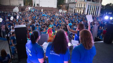 El acto se desarrolló este martes por la tarde en el Monumento.