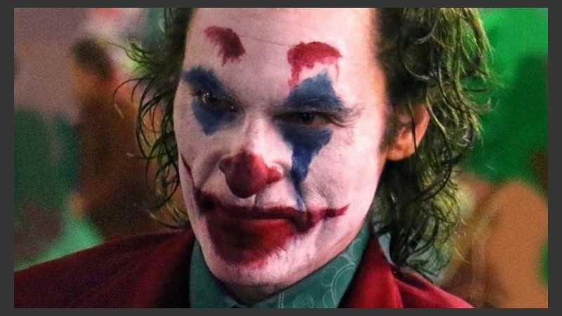 La imagen de El Guasón ya causa miedo en el primer trailer.