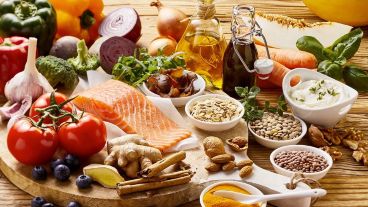 "Las muertes se asocian más con no comer suficientes alimentos saludables que con comer demasiados de los que son malos".