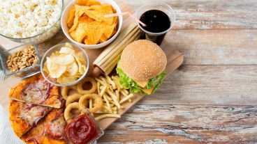 Los autores dicen que sus hallazgos resaltan la necesidad urgente de esfuerzos globales coordinados para mejorar la dieta.