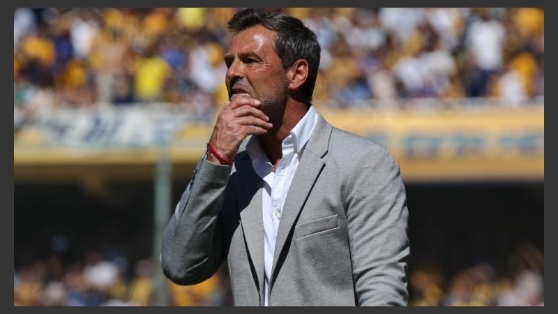 Cocca le haría tres variantes a la formación.