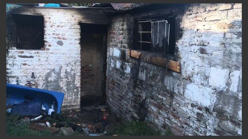 Una de las casas quemadas en la zona de La Siberia.