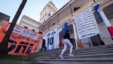 Las elecciones de la UNR se realizaron en doce facultades.