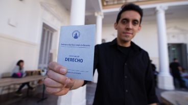 Las elecciones de la UNR se realizaron en doce facultades.