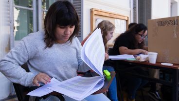 Las elecciones de la UNR se realizaron en doce facultades.