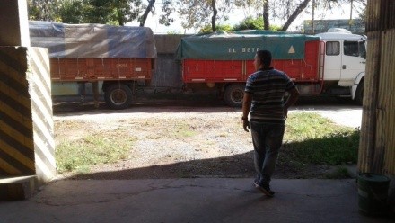 Se realizaron operativos en dos acopios en la localidad de Leones.