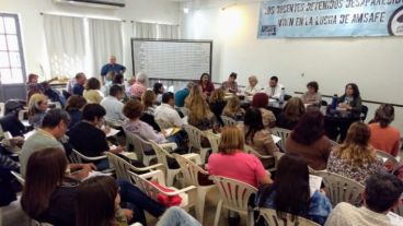 La asamblea provincial de docentes aceptó la propuesta del Gobierno.