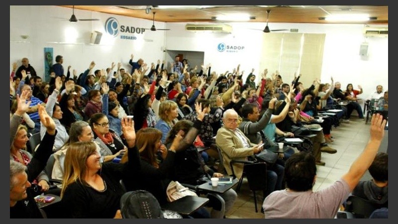 La asamblea resolutiva de delegados de Sadop.