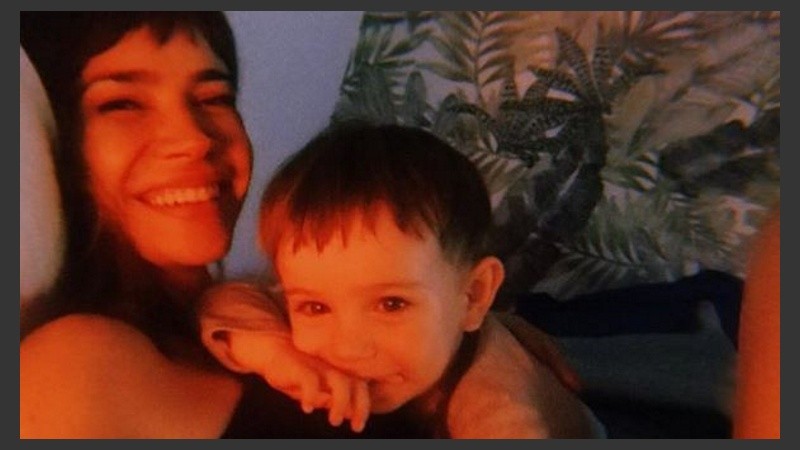 Celeste Cid con Antón, el hijito que comparte con Michel Noher.