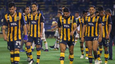 La salida de Central en el entretiempo. Flojísima primera parte auriazul.