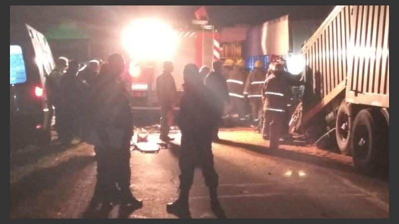 El accidente fatal tuvo lugar en medio de una ruta congestionada. 