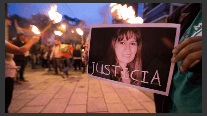 El reclamo de justicia por María de los Angeles París se renueva.