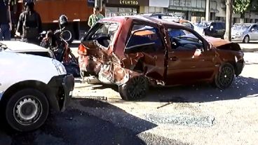 Cuatro coches dañados por el siniestro en horas de la tarde.