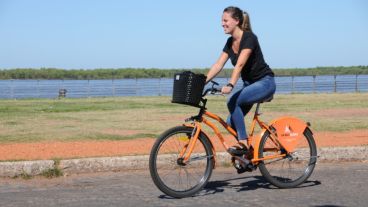 Hoy andar en bici pública es gratis.