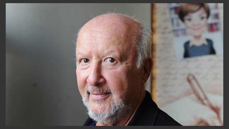 Su obra “Viejas ilusiones” se presenta todos los viernes en sala El Crisol, en Caba.