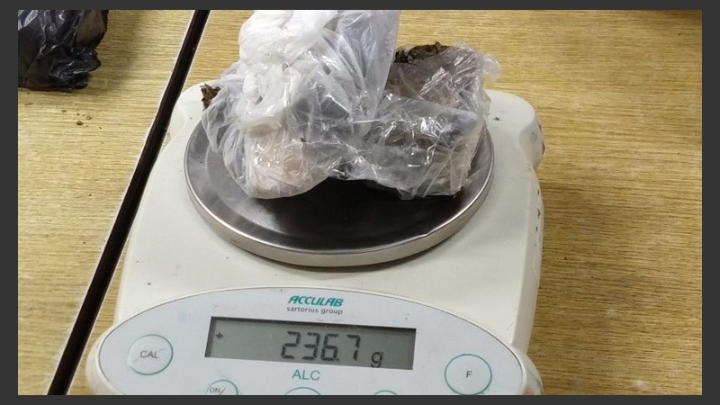 Parte de la droga secuestrada en los operativos.