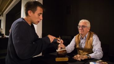 El público pudo participar junto al orfebre Juan Carlos Pallarols.