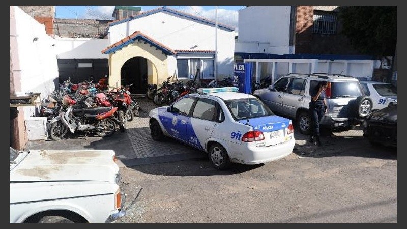 El policía quedó inmediatamente en disponibilidad.
