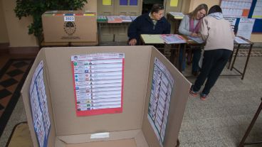 Se intuye que el escrutinio terminará muy tarde este domingo.