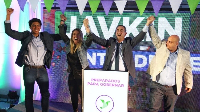 Javkin que ganó la interna y será el candidato del Frente Progresista.