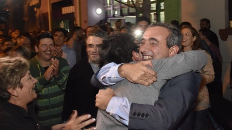 Pasada la medianoche, Javkin se desahogó en calle.