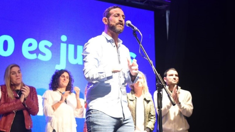 Sukerman fue el más votado pero quedó detrás de la suma del oficialismo.