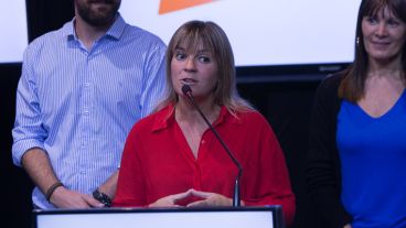 Verónica Irizar en su discurso de anoche.