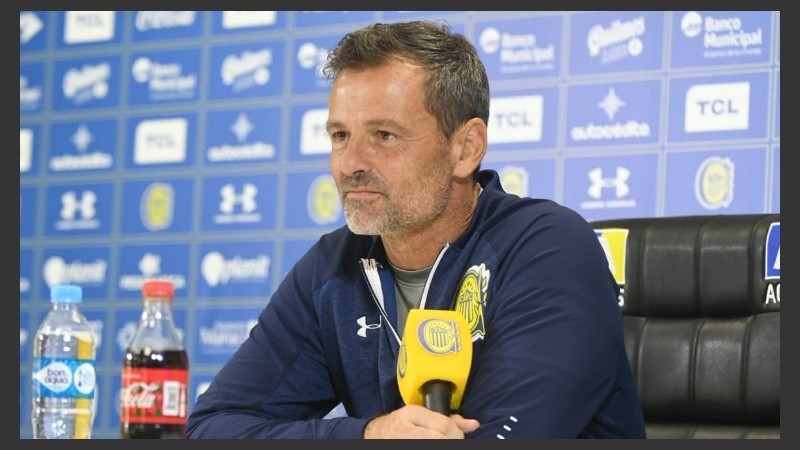 Cocca brindó una conferencia de prensa este lunes.