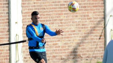 Carlitos será una de las cartas de ataque de Alfaro.