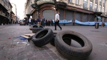 Piquete de Empleados de Comercio en la peatonal.