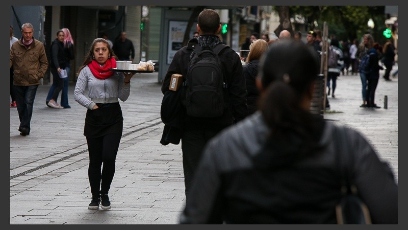 A pesar del paro mucha gente circuló por las peatonales.