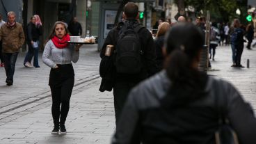 A pesar del paro mucha gente circuló por las peatonales.