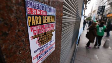 Uno de los carteles alusivos al paro de este martes.