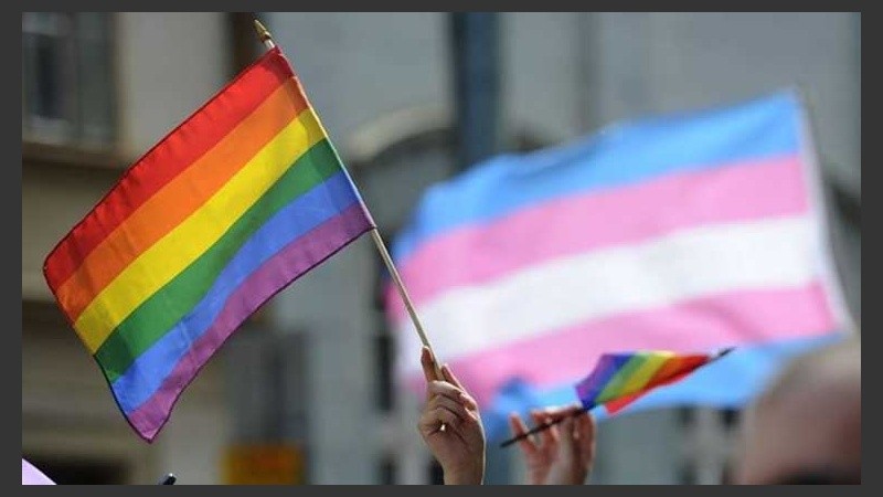 La Guía busca compartir términos y sugerencias que pueden ser útiles en la atención de turistas y visitantes LGBT+.