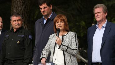La ministra dio una conferencia tras los operativos federales en la ciudad.