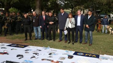 En el Parque Urquiza se exhibieron todos los elementos secuestrados en los 40 allanamientos.