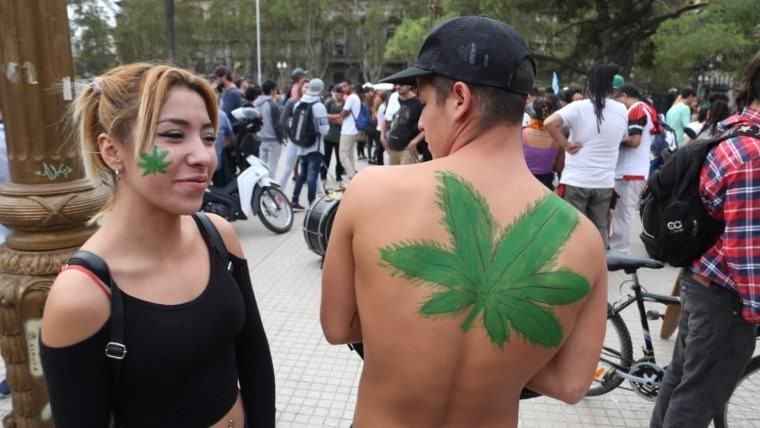 En Rosario la marcha fue de plaza San Martín hasta el Monumento.