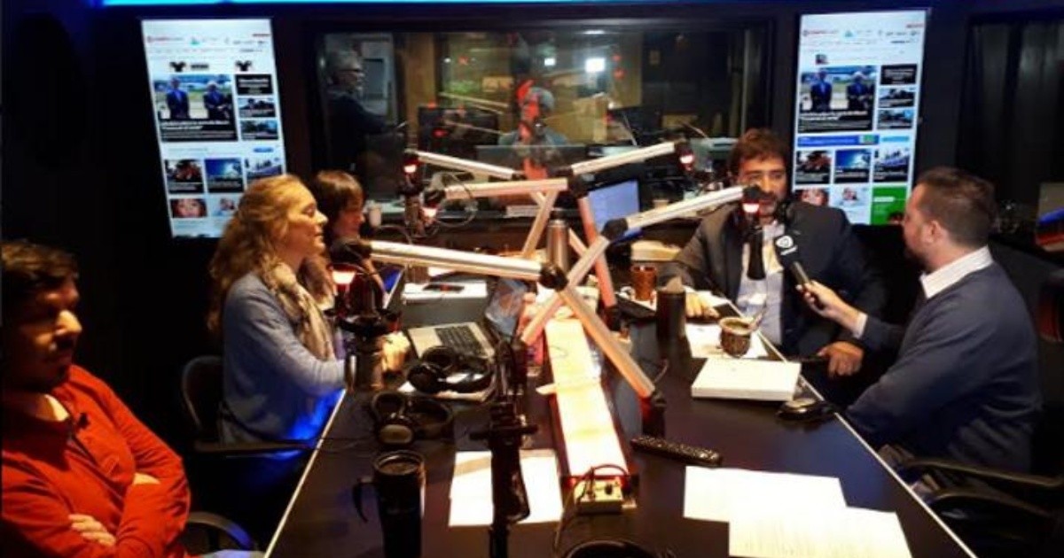 Un vivo en radio para el que lo mira por TV Rosario3