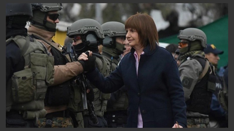 A Bullrich la vinculan a D'Alessio y encubrir al prefecto que mató a Rafael Nahuel.