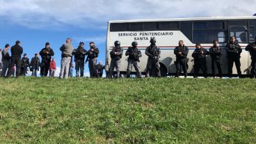 El ataque se produjo este miércoles al mediodía en el kilómetro 1,5 de la autopista.