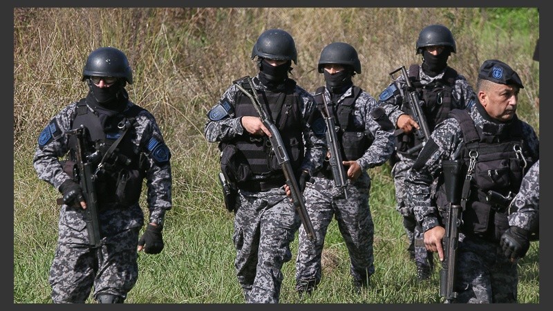 La Policía desplegó un operativo de rastrillaje por la zona.