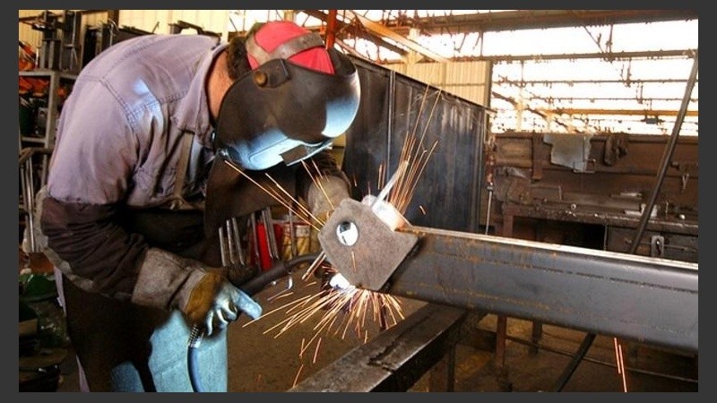 El sector industrial fue uno de los más afectados por las políticas aplicadas por el gobierno nacional. 