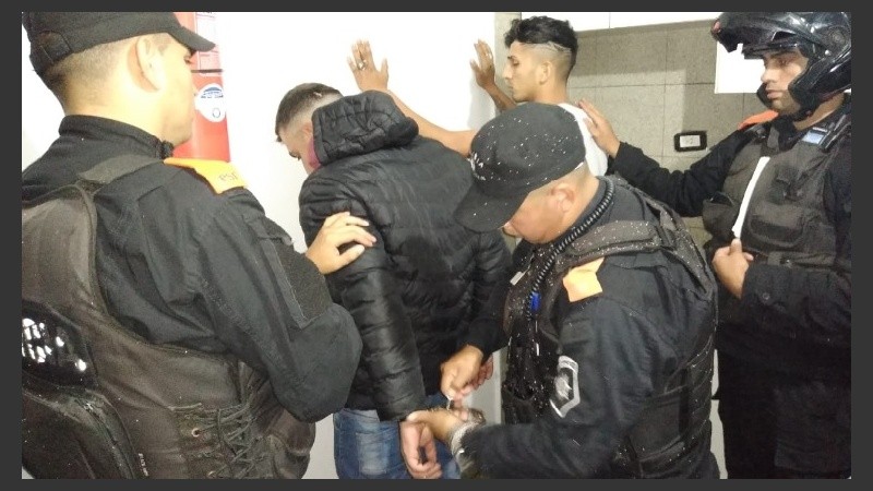 Un tercer detenido cayó hacia la noche en Valparaíso y Virasoro.